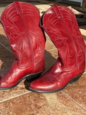 Women sz 7 Laredo boot